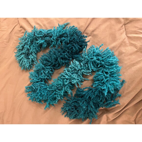 Warm & Stylish Blue Ombre Handknit Scarf - Picture 7 of 10